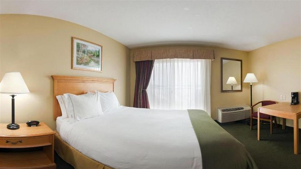 Holiday Inn Express Munising-Lakeview, An Ihg Hotel Экстерьер фото